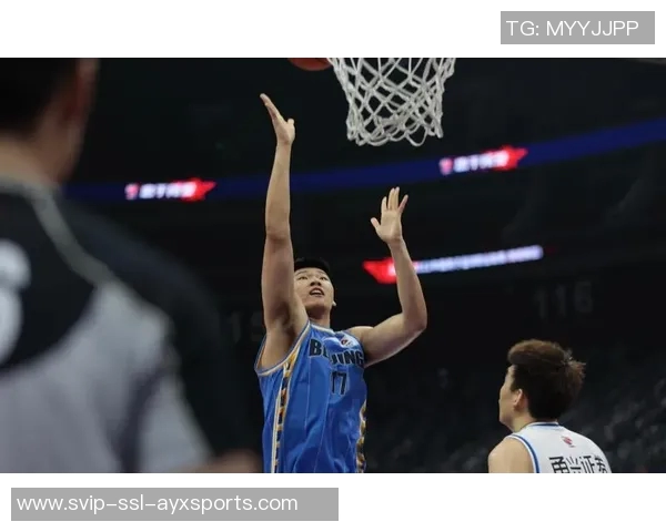 范子铭在对阵广东的比赛中展现出色表现引发球迷热议